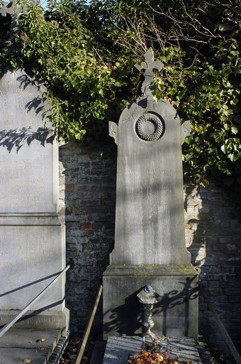 Tombeau (stèle funéraire) de la famille Pruvost Vasseur