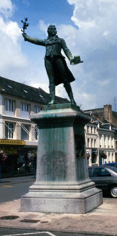 Monument à Camille Desmoulins
