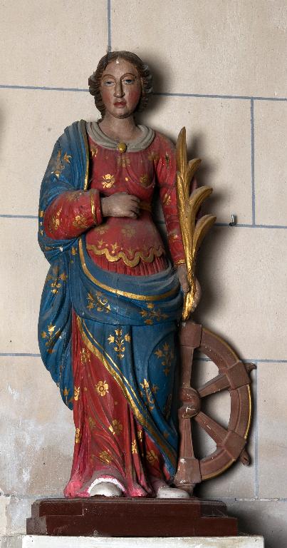 Statue : sainte Catherine