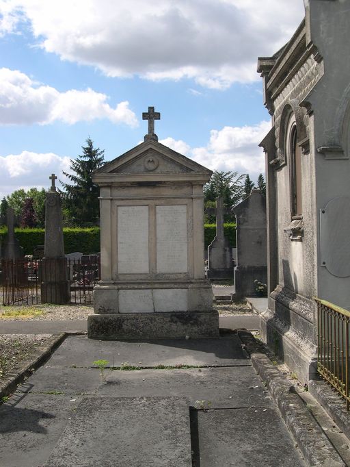 Tombeau (stèle funéraire) de la famille de Morgan-de Sailly