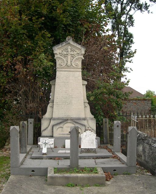 Tombeau (stèle funéraire) de la famille Carette-Andrieux