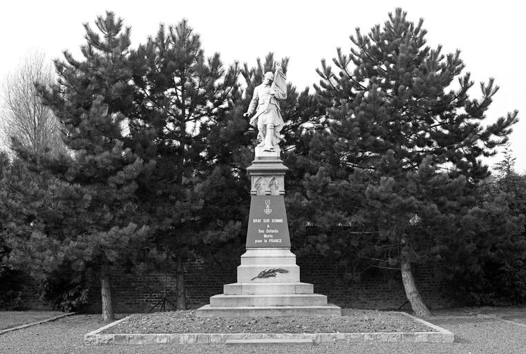 Monument aux morts de Bray-sur-Somme