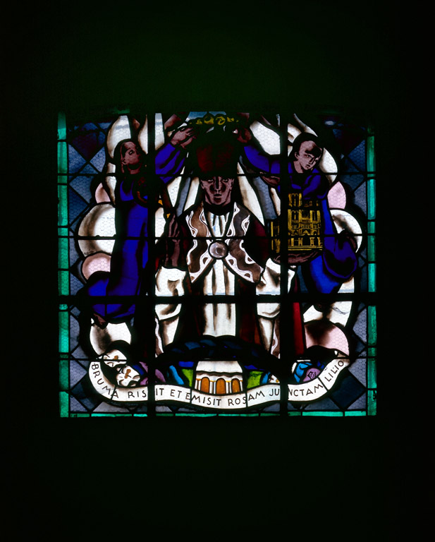Ensemble de 3 verrières (baies 14, 16, 100) : saint Firmin, sainte Angèle Merici, Christ de Pitié