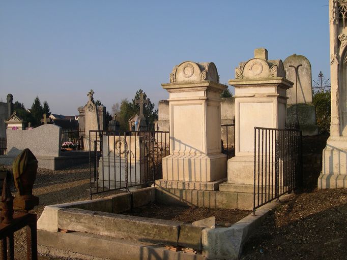 Enclos funéraire des Le Sieurre de Croissy de Saint-Hilaire et des Fournier de Saint-Amand