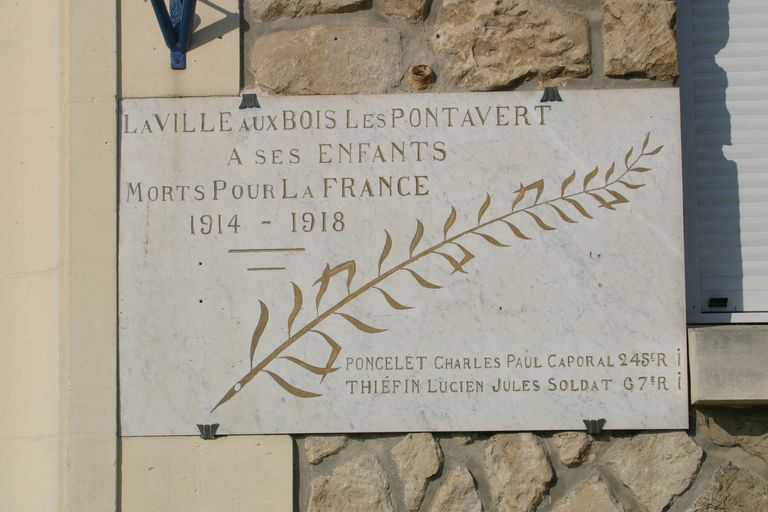 Monument aux morts de La Ville-aux-Bois-lès-Pontavert
