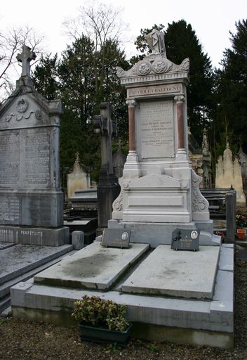 Tombeau (stèle funéraire) de la famille Fiquet-Balédent