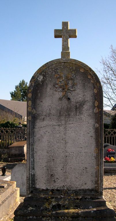 Tombeau (stèle funéraire) de Ludivine Jérôme