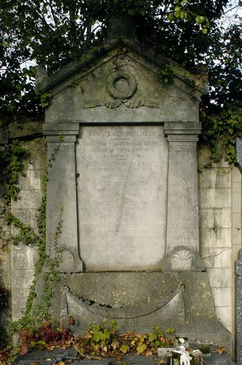 Tombeau (stèle funéraire) de la famille Denard-Leluin
