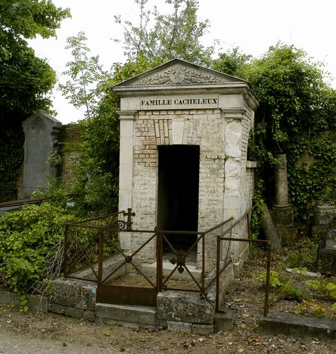 Tombeau (chapelle) de la famille Cacheleux
