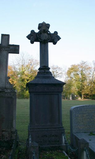 Tombeau (stèle funéraire) de la famille Guette-Duvauchel