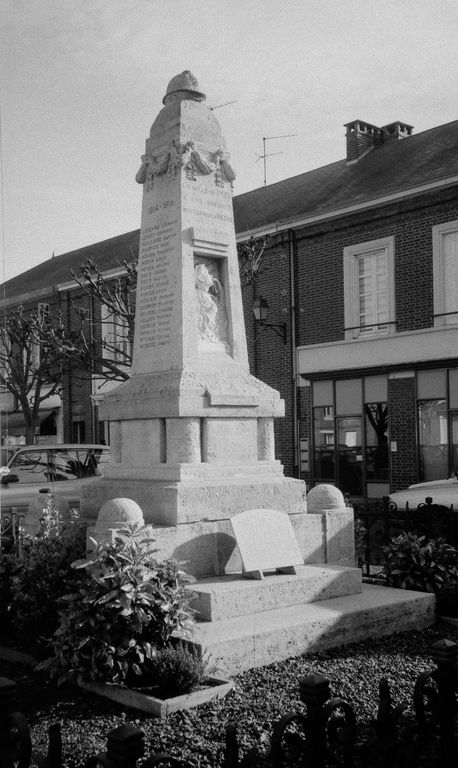 Monument aux morts de Poix-de-Picardie