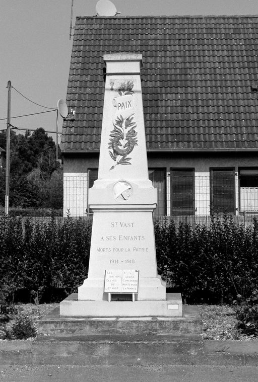 Les monuments aux morts du canton de Villers-Bocage