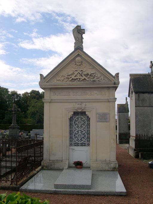 Tombeau (chapelle) de la famille de l'entrepreneur Rosa Delhomel-Joly