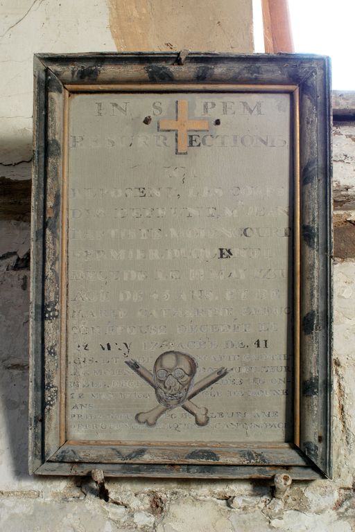 Tombeau (panneau funéraire) de Jean-Baptiste Moiencourt, de sa femme Catherine Leduc et de leur fille Marie-Clotilde de Moiencourt