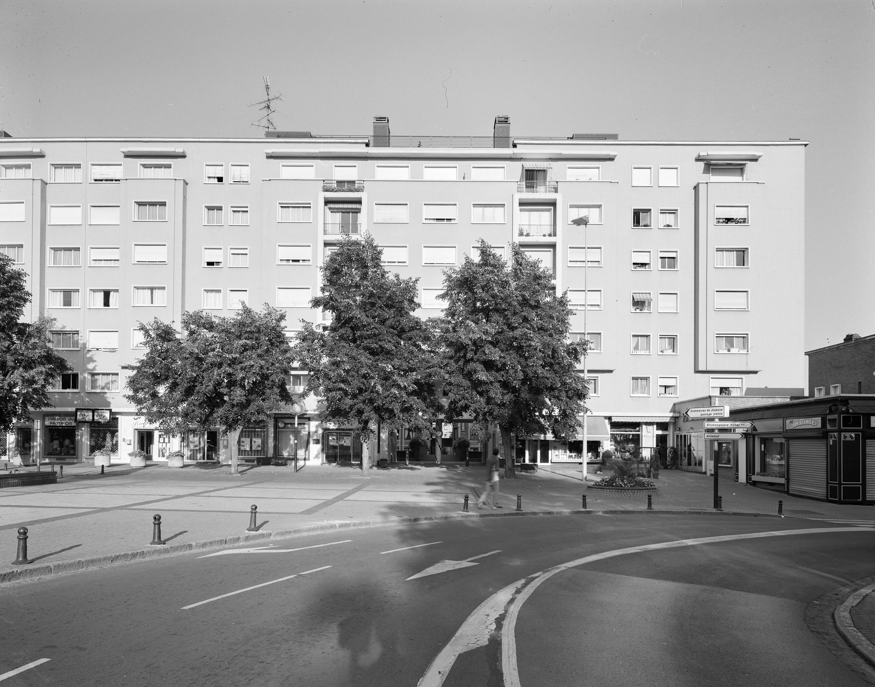 Immeuble à logements dit Le Building