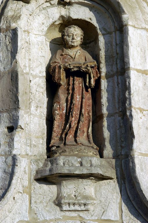 Le mobilier de l'église de l'église Saint-Cyr et Sainte Julitte de Pont-de-Metz