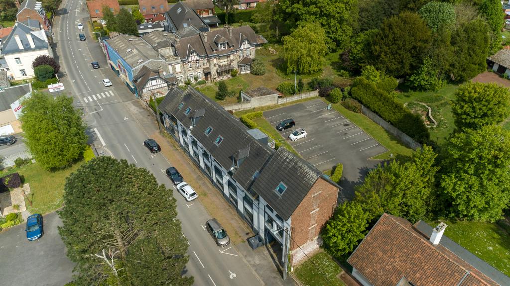 Ancien immeuble de bureaux de la scierie Lenain et Delcroix et logement patronal, puis immeuble à logements