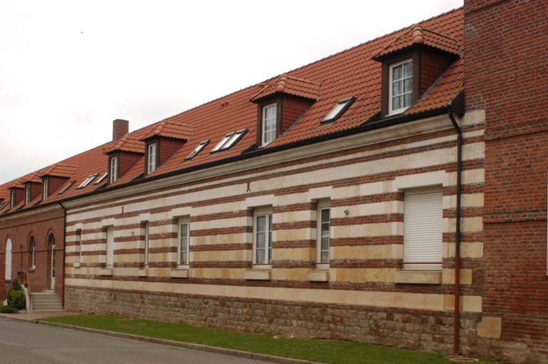 Ancien château d'Allonville (vestiges)