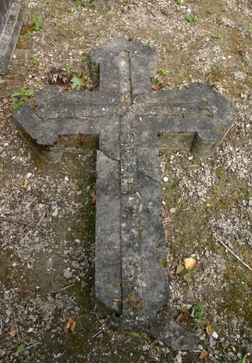 Enclos funéraire de la famille Delattre