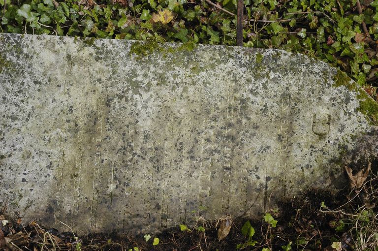 Tombeau (stèle funéraire) de Marie Antoinette Henriette Maillard