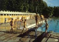 Plongeoir-tremplin de la piscine extérieure, carte postale, vers 1970 (coll. part.).