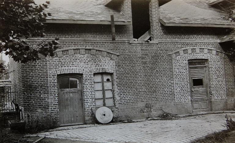 Ancienne villa Grand-Mère, devenue demeure de l'industriel Alfred Maguin, puis d'Abel Maguin, actuelle mairie de Charmes