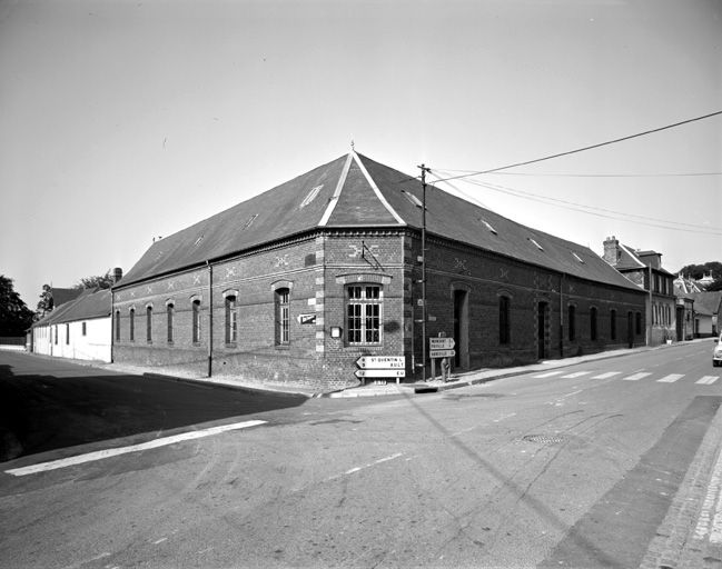 Ancienne fonderie de fonte malléable Milbled, puis Gence Milbled, puis Ch. Milbled, puis usine de serrurerie Genifer, puis Nouvelle Lenne