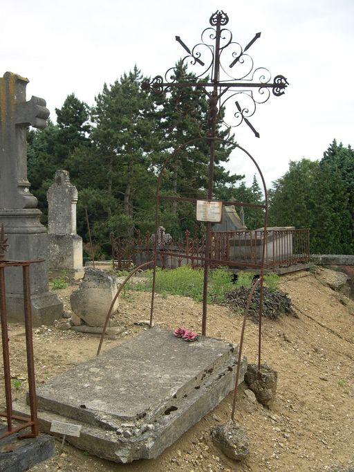 Cimetière communal de Cagny