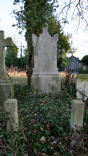 Tombeau (stèle funéraire) de la famille Morel