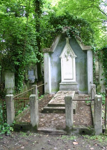 Tombeau (stèle funéraire) du libre penseur Charles Follet, dit Raisonnable