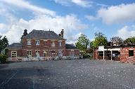 Ancienne école primaire de garçons et mairie d'Aigneville, actuellement école primaire mixte