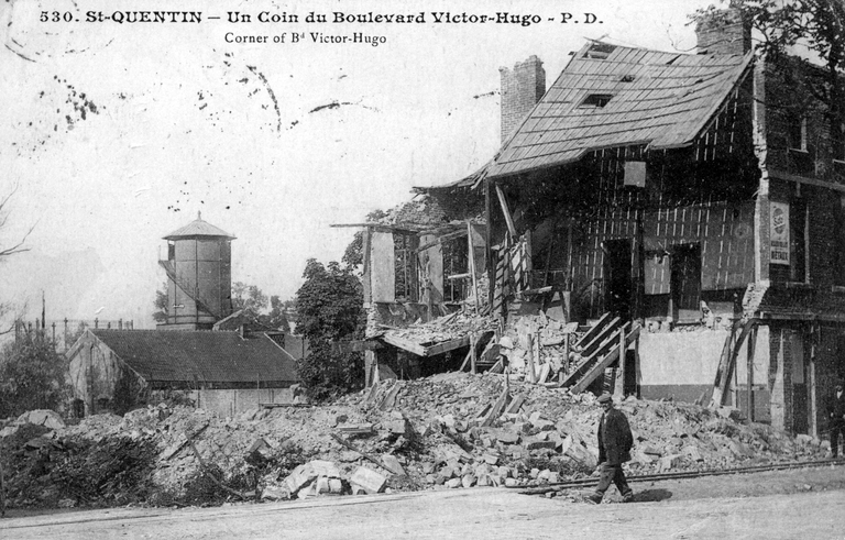 Usine à gaz Semet et Cie, puis Société Anonyme d'Eclairage par le Gaz de la Ville de Saint-Quentin, puis Société Saint-Quentinoise d'Eclairage et de Chauffage, puis Gaz de France