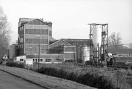 Ancienne distillerie d'alcool de betteraves SIFA, devenue usine de produits chimiques dite Industrielle des Antibiotiques, puis Technochim, puis Overchem