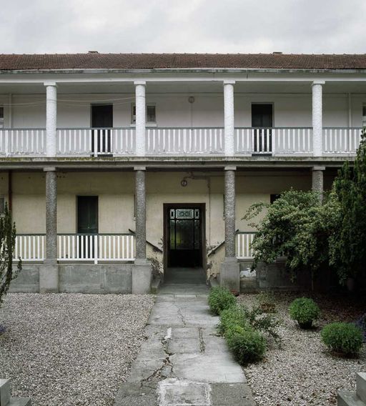 Ancien foyer logement des ouvriers célibataires des établissements Kuhlmann à Villers-Saint-Paul