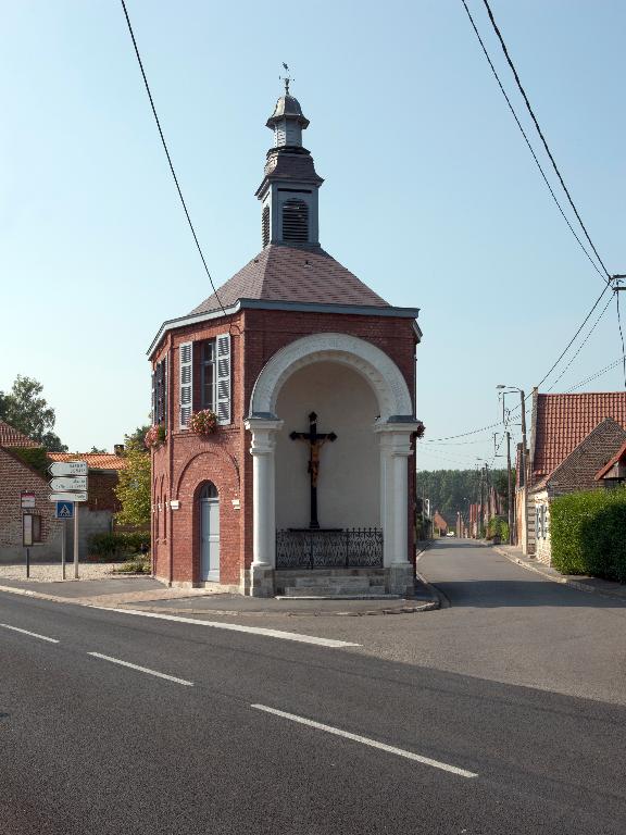 Ancienne mairie de Buironfosse et calvaire