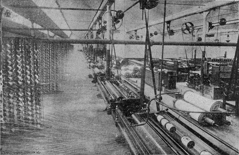 Ancienne broderie mécanique Léopold Lebée, puis tissage de coton David et Maigret, actuellement usine de produit textile non tissé SIT