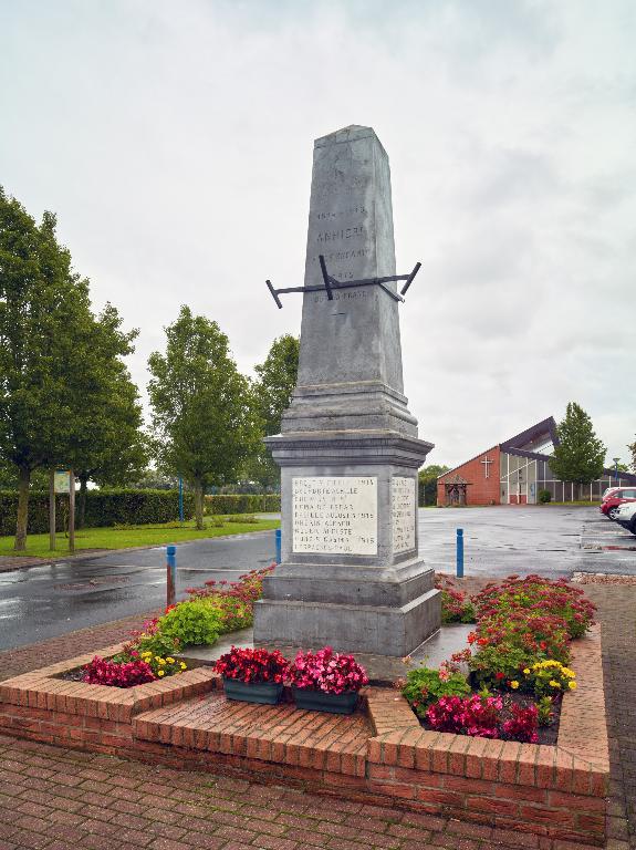 Monument aux morts d'Anhiers