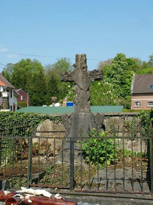 Église paroissiale Saint-Sulpice et cimetière de Ribeaucourt