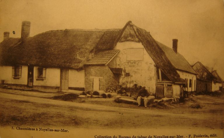 Maison avec ancien atelier de charpenterie et de menuiserie dit Etablissement H. Riquier