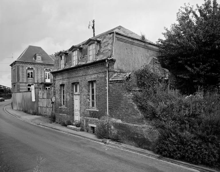 Ancienne fonderie Octave Caqueret, puis Gaudefroy Caqueret, puis Sté des fonderies de Tully