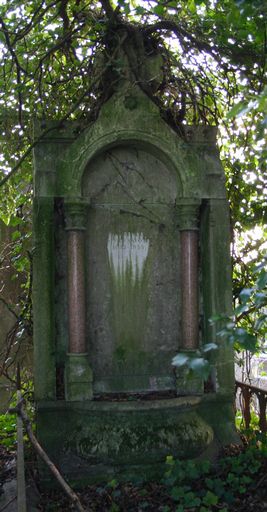 Tombeau (stèle funéraire) de la famille Desavoye-Senée