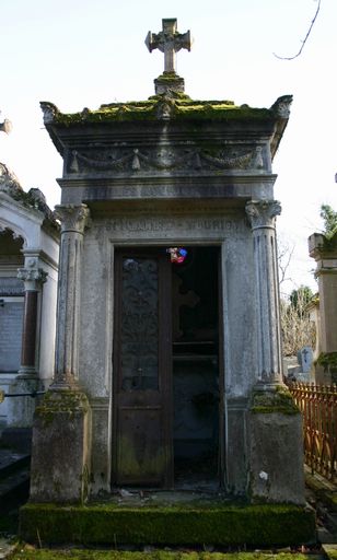 Tombeau (chapelle) des familles Mouriot-Sauval et Boulanger-Mouriot