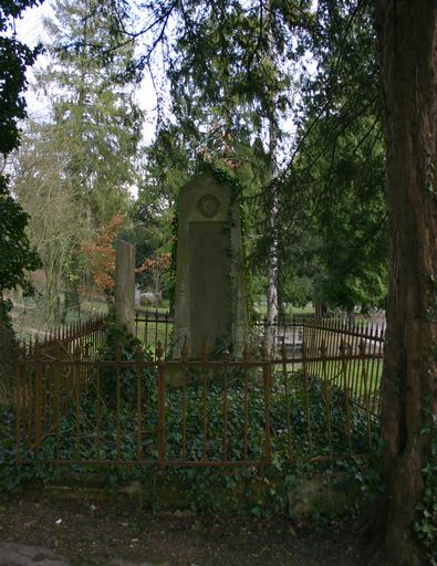 Enclos funéraire de la famille Leroy-Pauchet