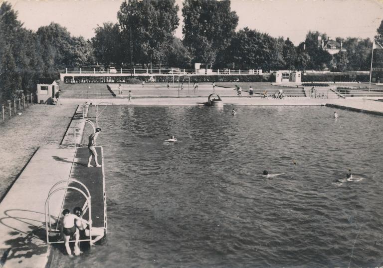 Piscines et paternalisme