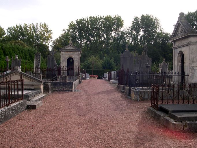 Cimetière communal de Salouël (ancien cimetière communal de Saleux-Salouël)