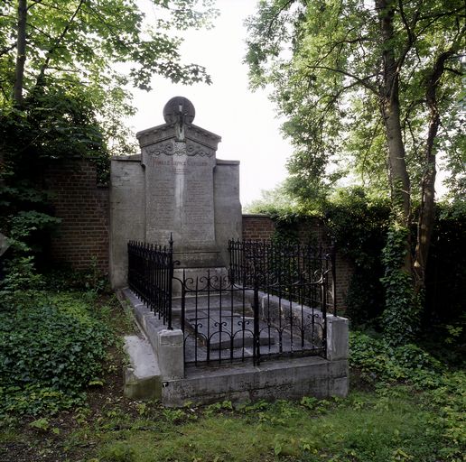 Tombeau (stèle funéraire) de la famille Lepage-Cuvillier