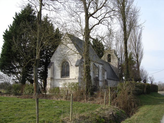 Chapelle et ancien cimetière Saint-Corneille du Hamelet à Favières