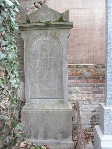 Tombeau (stèle funéraire) de la famille Lecellier-Coltat
