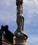 Statue (figure colossale) : La France foulant aux pieds l'aigle germanique