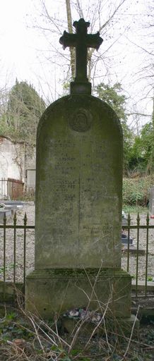 Tombeau (stèle funéraire) de la famille Pie-Wargnier